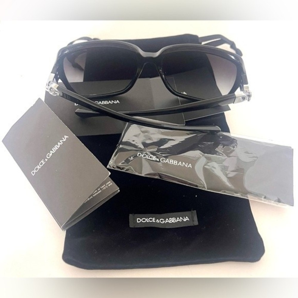 Dolce & Gabbana Gradient Lens Black Sunglasses and cloth,bag and clamshell case - Picture 3 of 15
